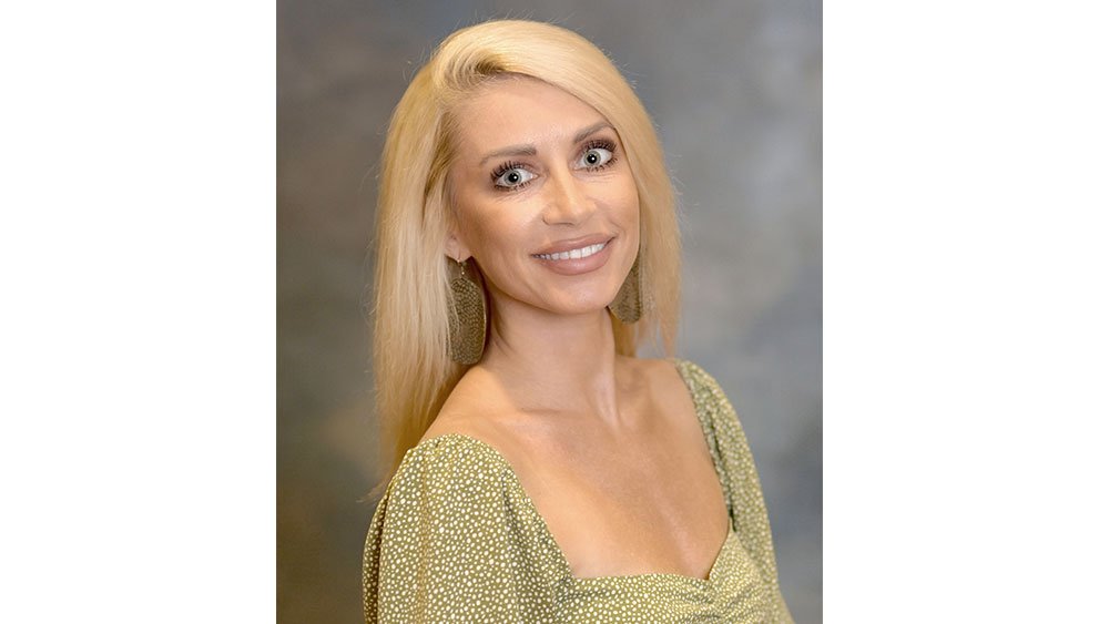 Honoring educators: Noblesville teacher creates connections through online learning