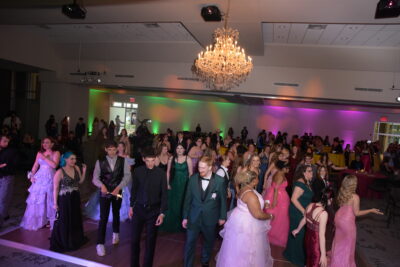 people dancing